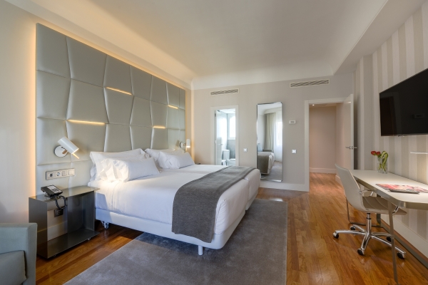 Hotel NH Collection Madrid Colón